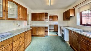 Photo 30- click for photo gallery